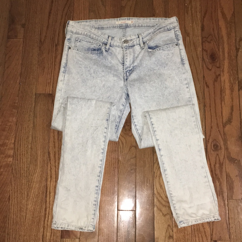 Levi jeans